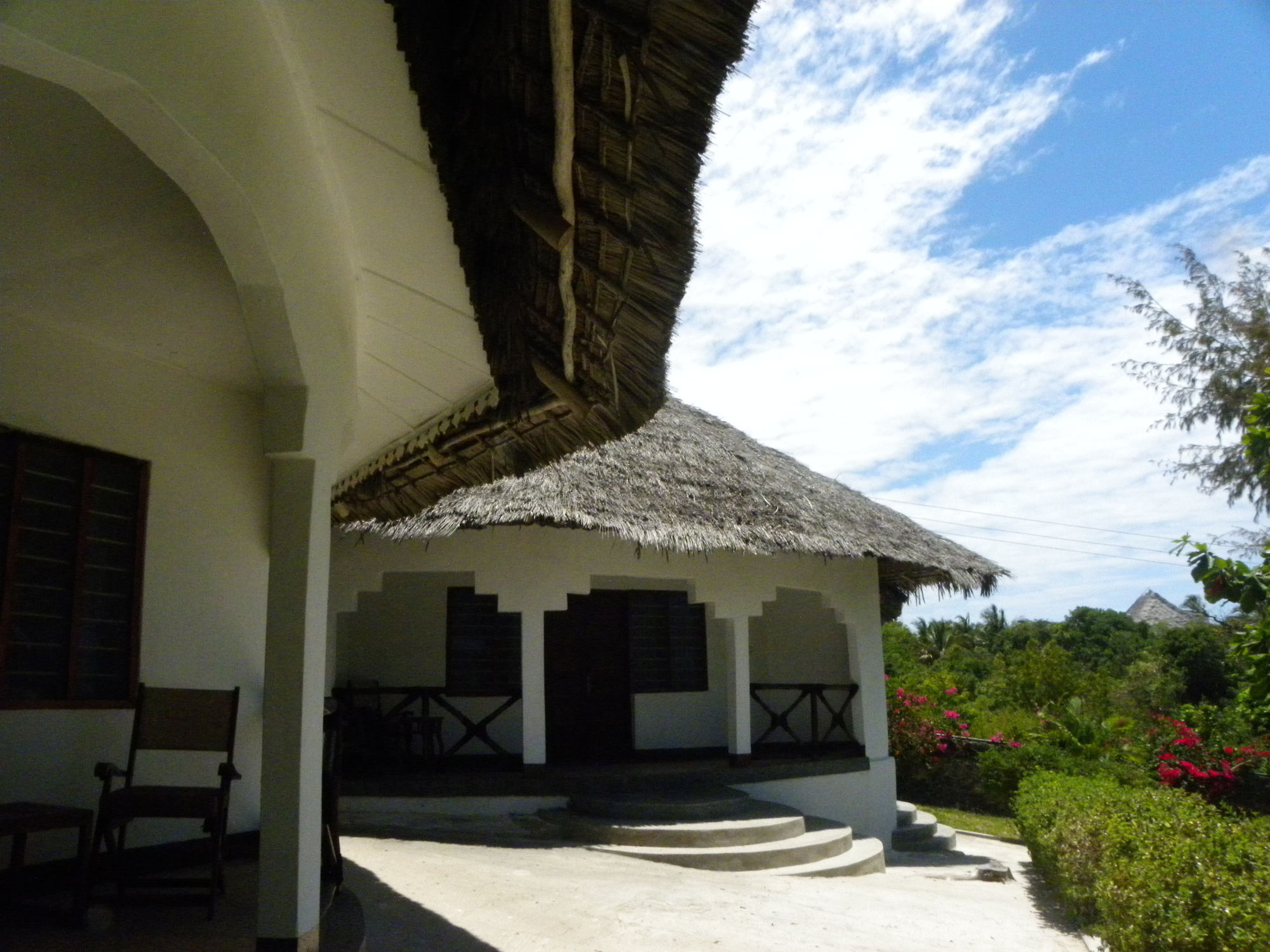 African Sun Sand Sea Beach Resort & Spa Bwejuu Exterior foto