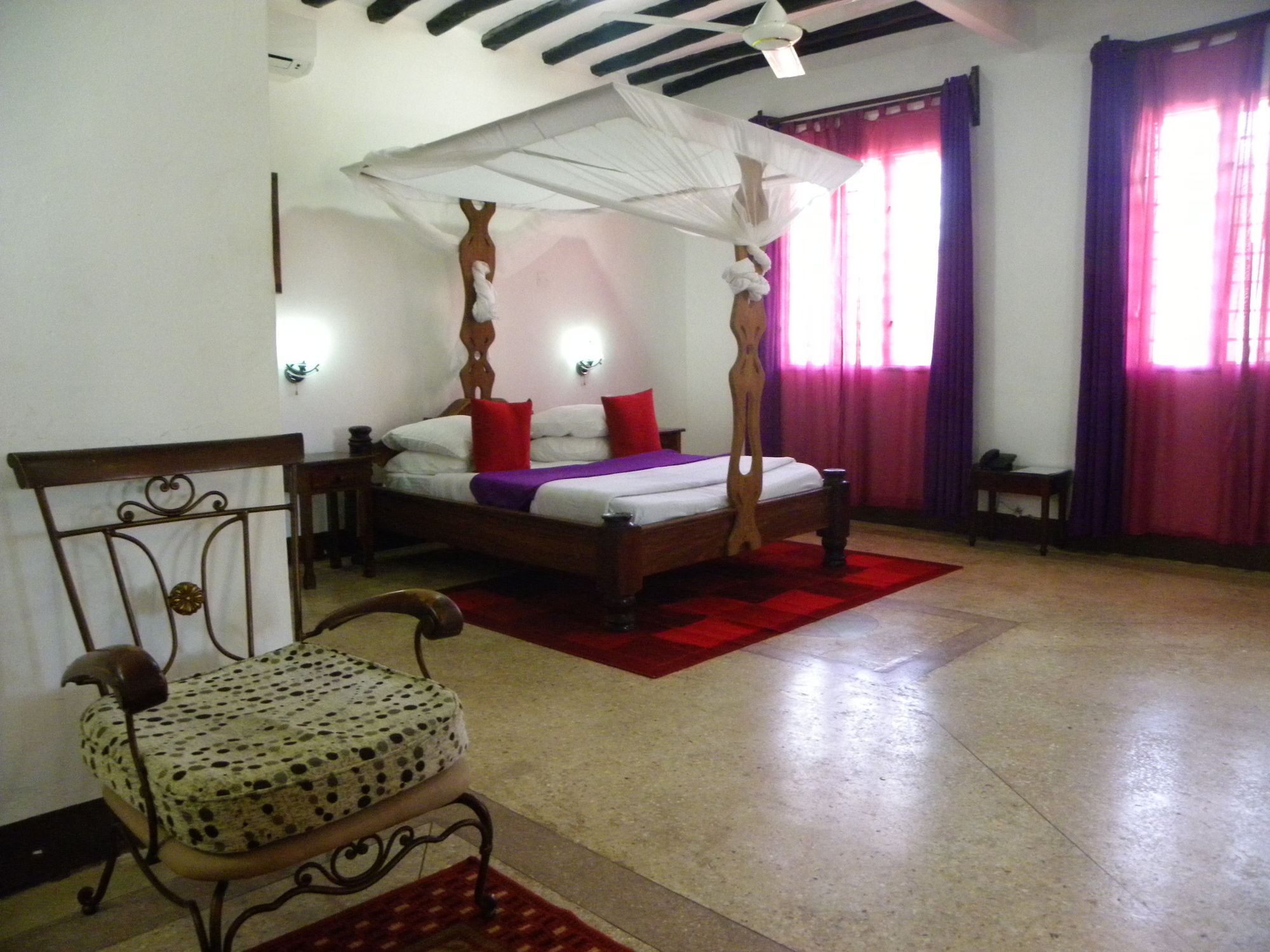 African Sun Sand Sea Beach Resort & Spa Bwejuu Exterior foto